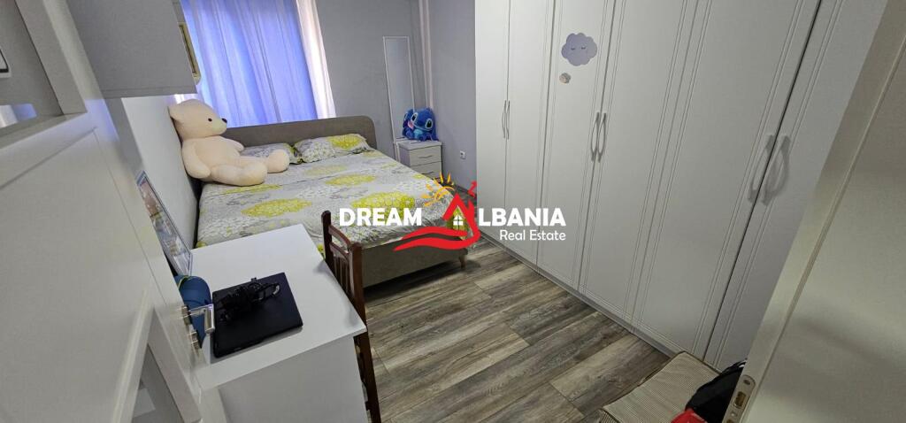 Appartamento 2+1 in affitto a Lapraka, vicino all'Università Zonja Keshillit Mire a Tirana (ID 42211220)