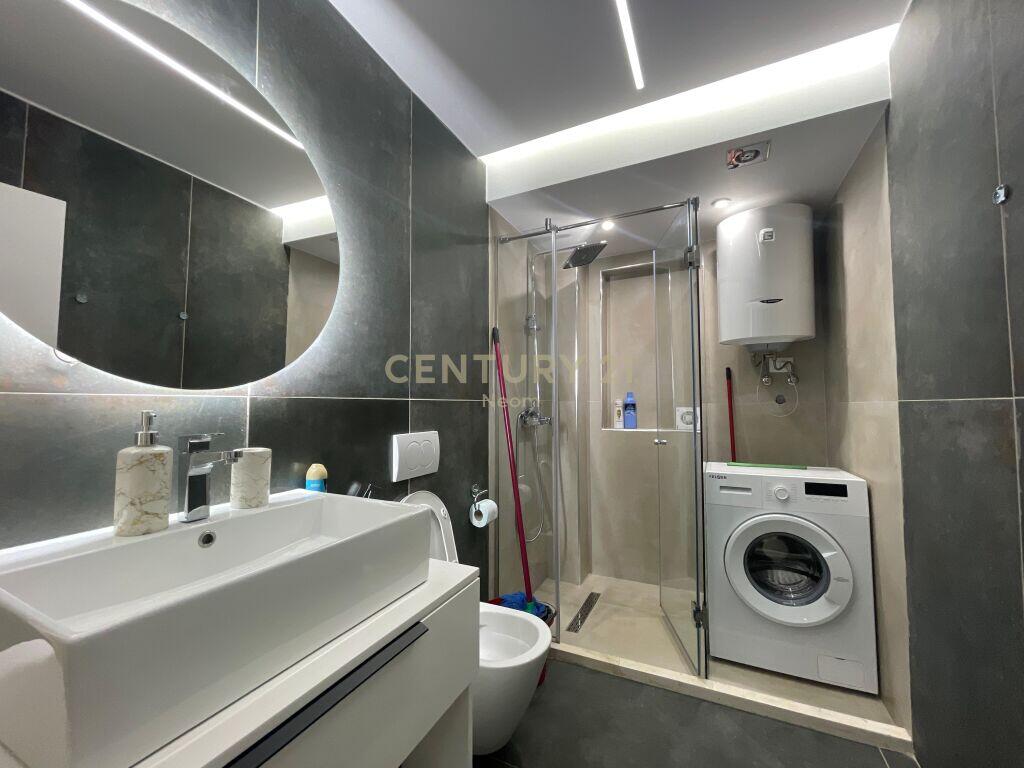 Jepet me qira apartament modern 1+1 – Rruga e Kosovarëve, Tiranë