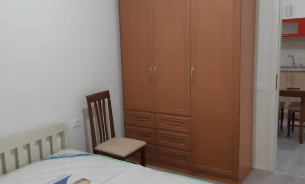 Apartment 2+1 for rent in Ali Dem at Kompleksi Mangalem