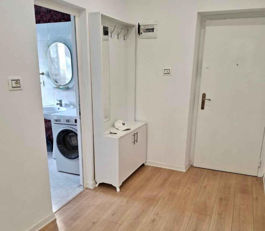 Me Qera : 1+1 +1 Ballkon📍Dispanceria (St. I Trenit) - 550€- S.70m² - E Pabanuar 100% e Re✨️
