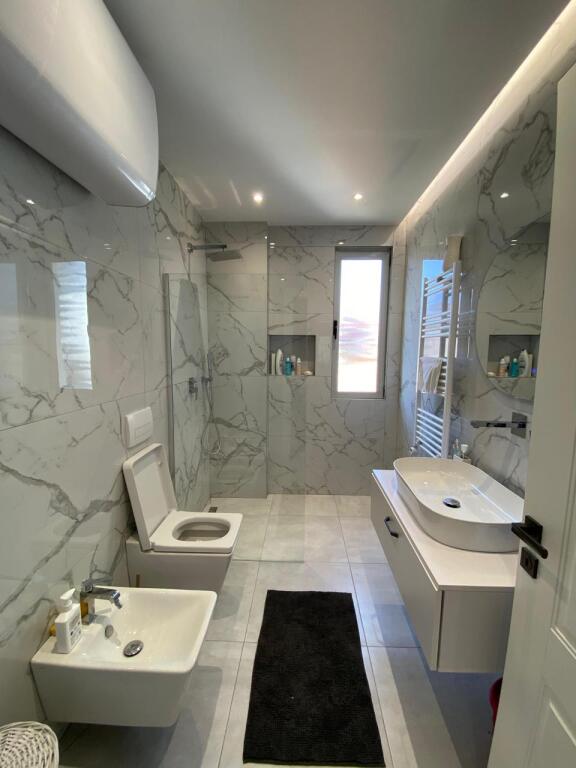 Apartament 2+1+2 Prane Kodres se Diellit super i investuar ne shitje
