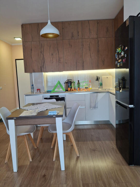 Super Apartament 2+1 për Qira te Fiori Di Bosco