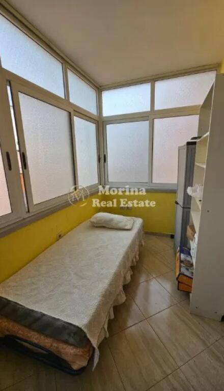 Qera Apartament 1+1+Verande, Rr. Jordan Misja, pranë Bulevardit të Ri, 450 Euro/muaj.