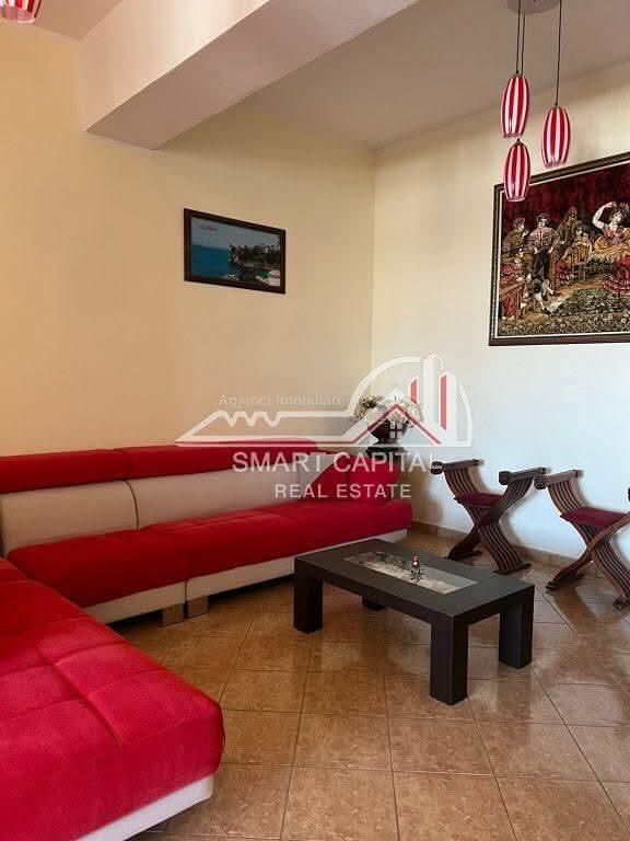 Apartament 2+1 jepet me qira tek karburant Fjortes, Vlore!
