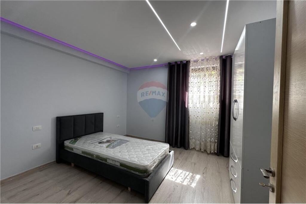 Apartament 2+1 me qira tek Kopshti Botanik !