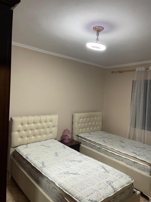 🏠 Jepet shtëpi me qira te Selvia, pranë kompleksit Halili