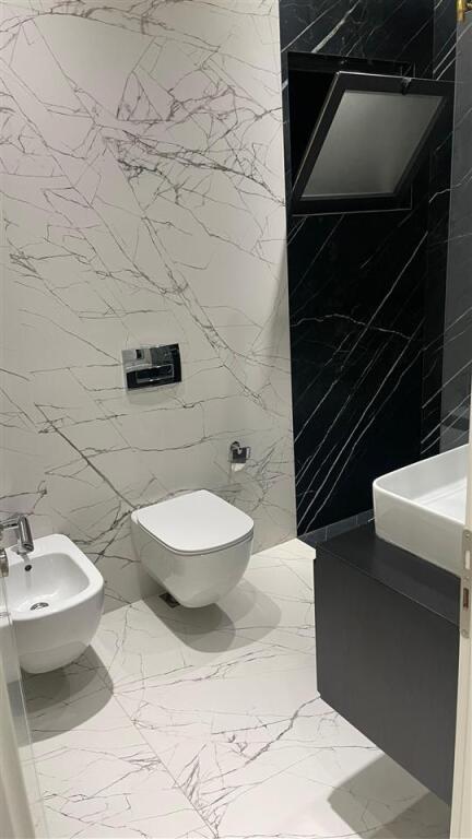 Jepet super apartament 2+1+2 me qera tek Palestra Unik, yzberisht