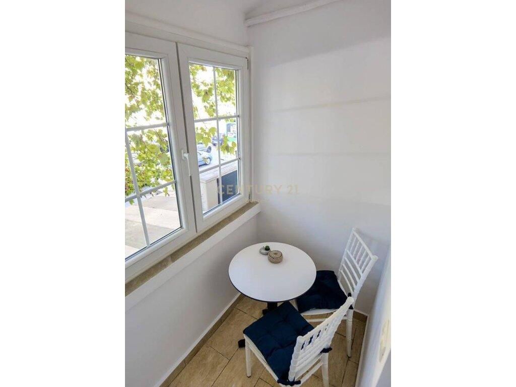 21 DHJETORI, APARTAMENT 1+1 PER QIRA