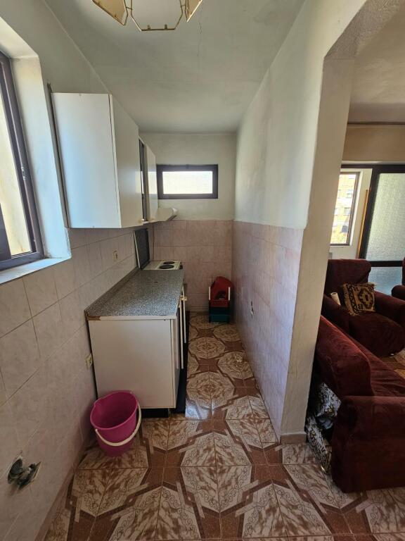 SHITET APARTAMENT 2+1 PRANE LAGJES 5