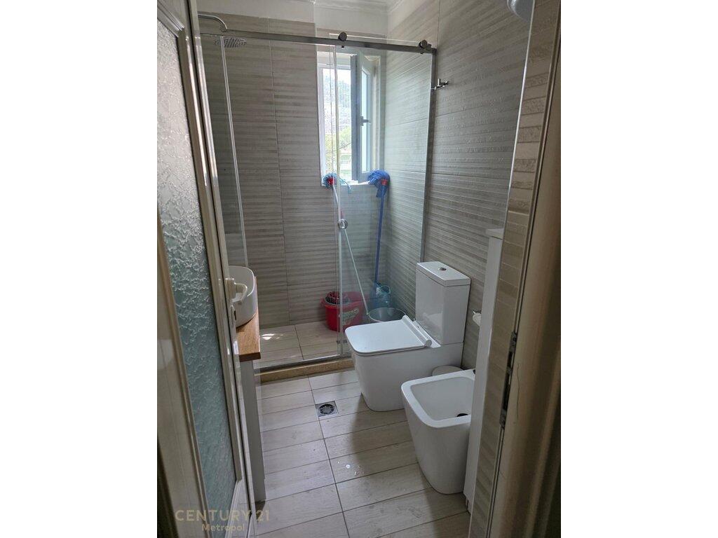 OFROJ PER QIRA APARTAMET 2+1+2 ME NJE POST PARKIMI, SELITE!