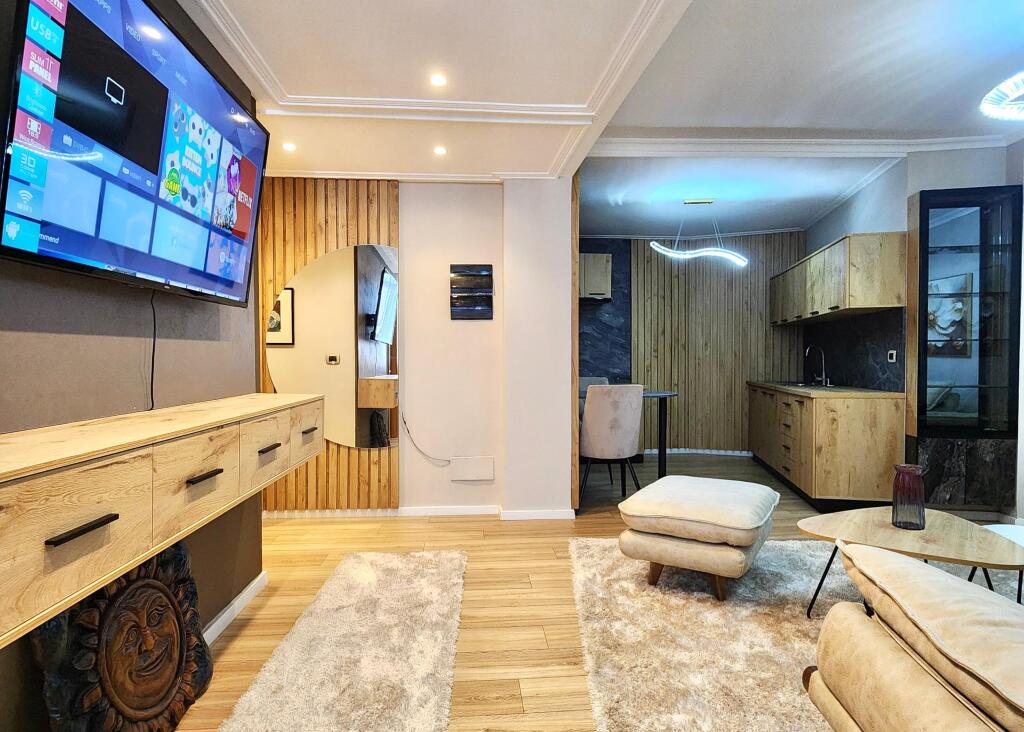 Me Qera Penthouse 💫: 2+1+2Wc &amp; 2 Ballkone + TARRACË TË SHFRYTËZUESHME 130 m² 📍 Myslym Shyri || 850€/Muaj