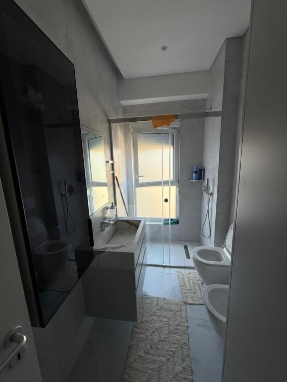 🏡 Jepet me qira apartament 2+1 në zonën e Ali Demit – Kompleksi Kaimi 🔑