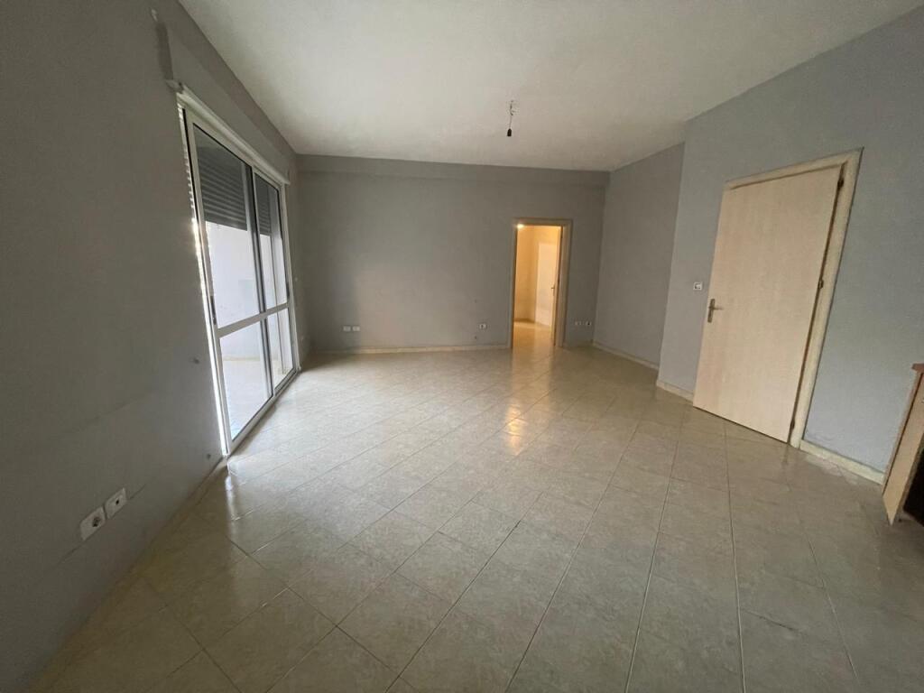🏡 Apartament me qera bosh – Kopshti Botanik 🌿