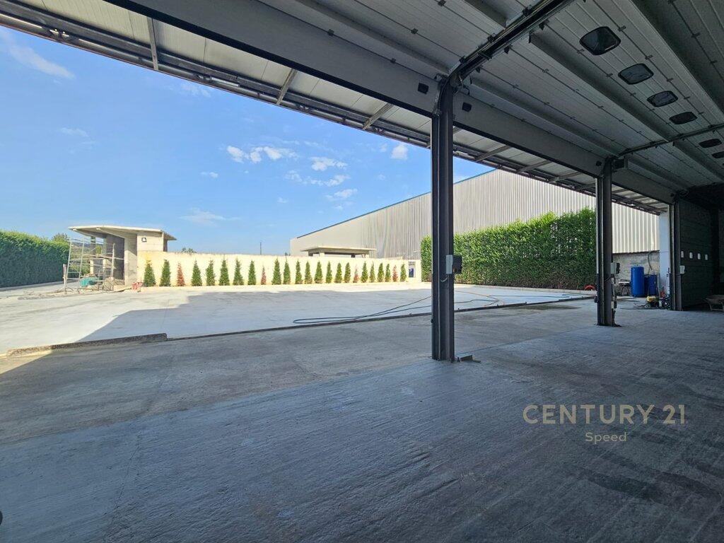 We rent out warehouses near the Customs of Tirana, Vore