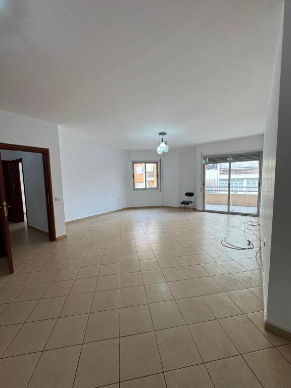 Appartamento 3+1 in vendita, Fresku, Via Thesari