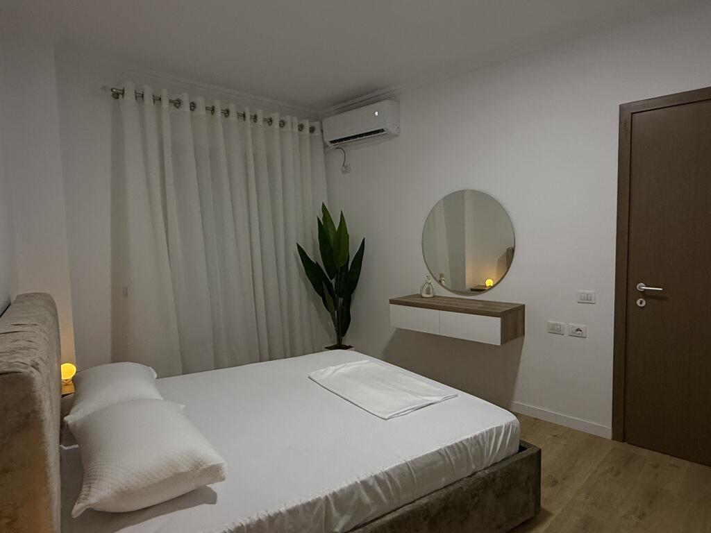 For Rent 800€ Apartment 2+1 +2 bathrooms, 2 balconies, 1 storage + 1 parking spot, Dry Lake near Radisson hotel, Tirana