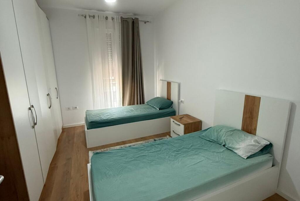 Ne Don Bosko, Jepet Me Qira Apartament 2+1+2 I Mobiluar!