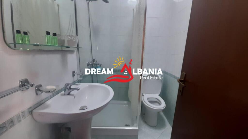 Appartamento 3+1+2 in affitto in via Elbasanit vicino allo Stadio Air Albania (ID 4231312).