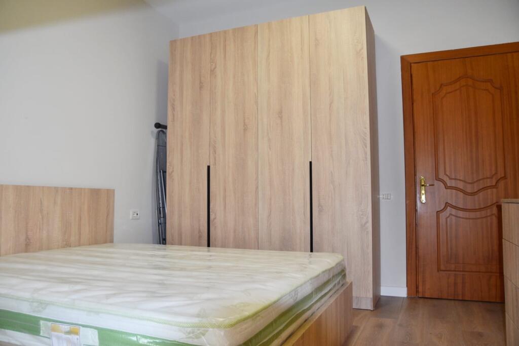 Jepet aprtament 1+1 me qira tek Vasil Shanto