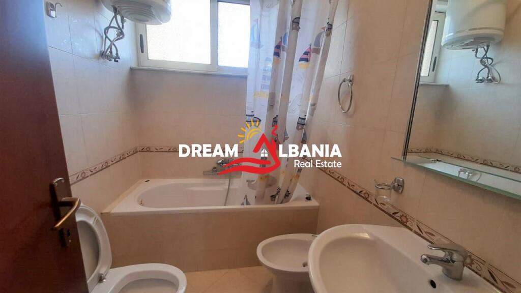 Appartamento 3+1+2 in affitto in via Elbasanit vicino allo Stadio Air Albania (ID 4231312).