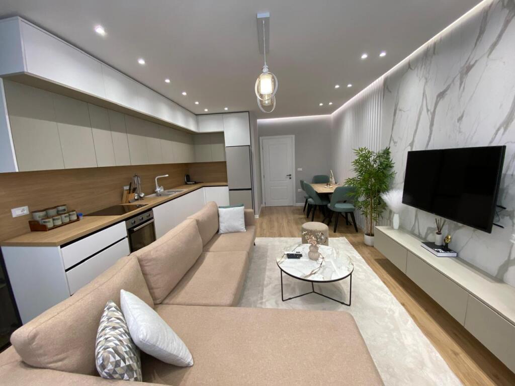 Apartament 2+1+2 Prane Kodres se Diellit super i investuar ne shitje