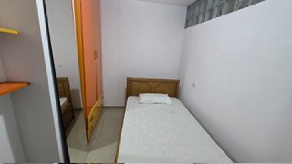 2+1 Appena investito in Via Bill Klinton con 500€