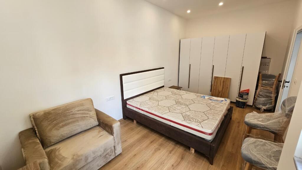 Apartament 1+1 per qira ne Bllok