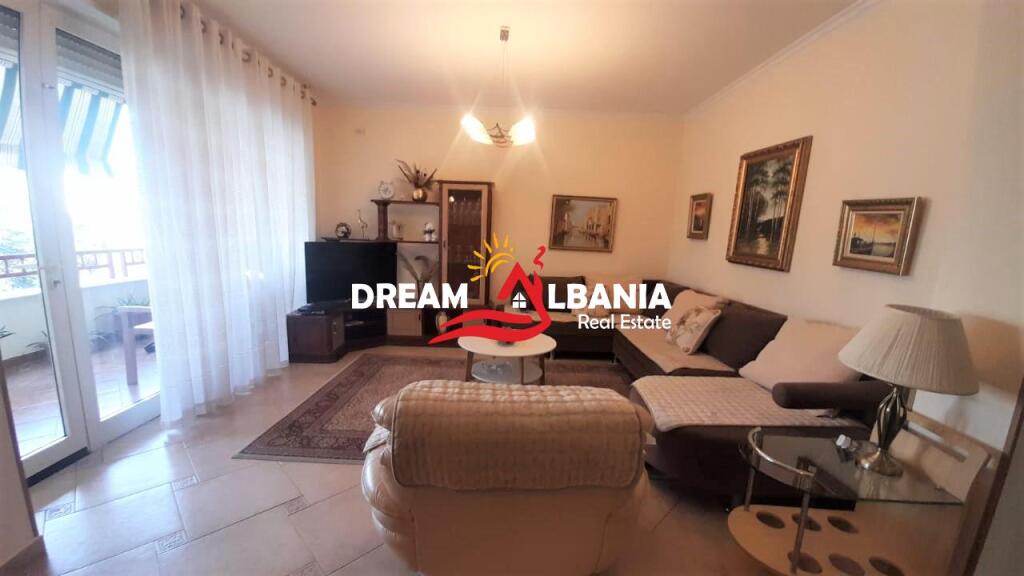 Appartamento 3+1+2 in affitto in via Elbasanit vicino allo Stadio Air Albania (ID 4231312).