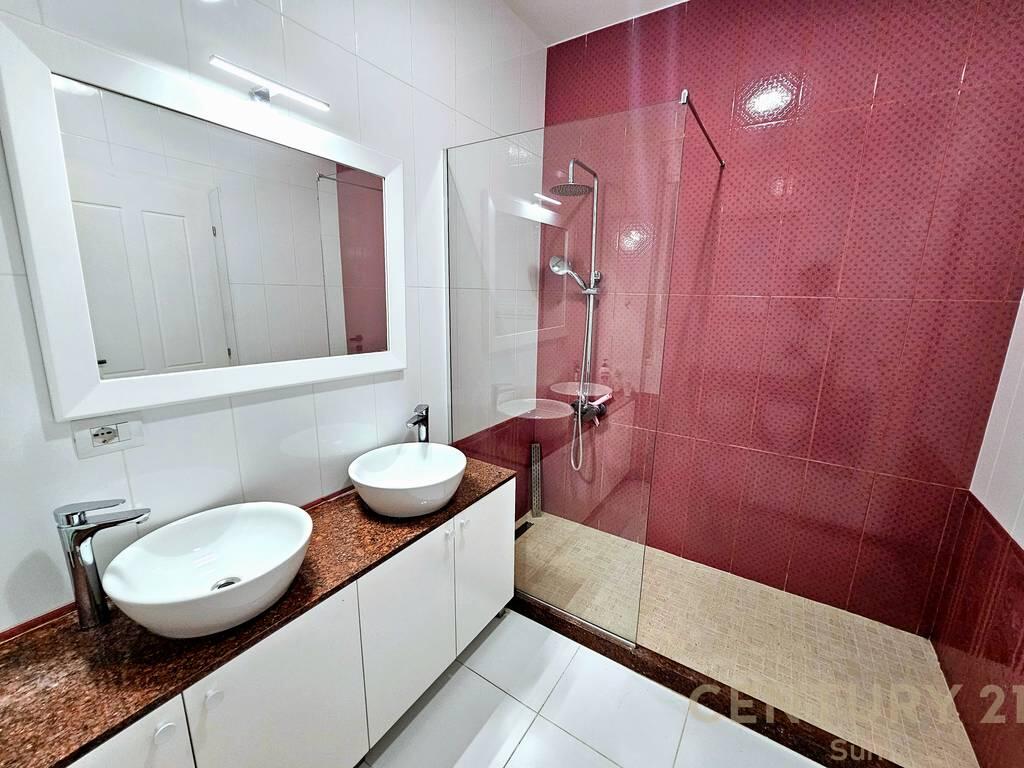 JEPET ME QIRA APARTAMENT 4+1 PRANE KOPSHTIT BOTANIK