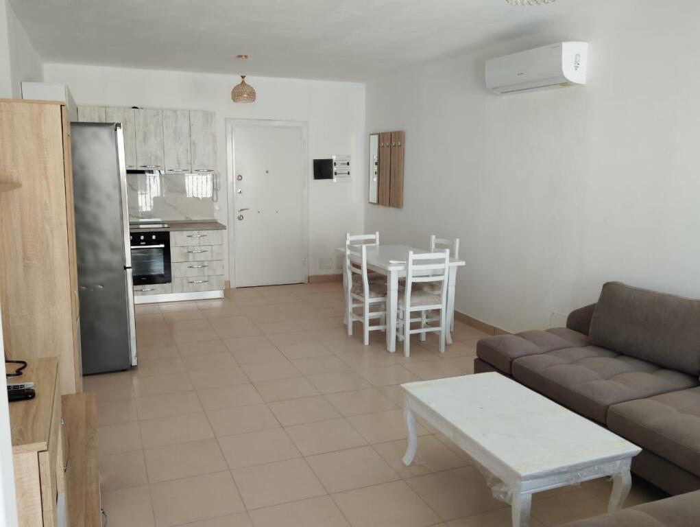Jepet me qera apartament 2+1 te Rrethi në 5-Maj!