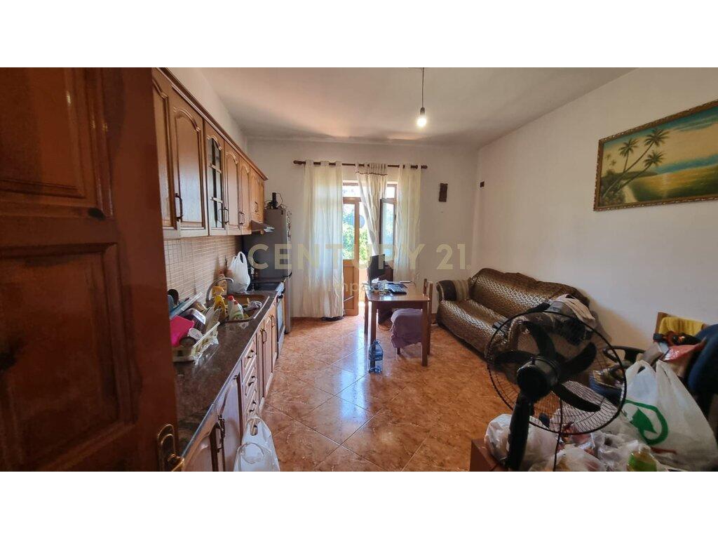 Apartament 3+1 Me Qira Tek Bulevardi i Ri Tiranë - 550€!