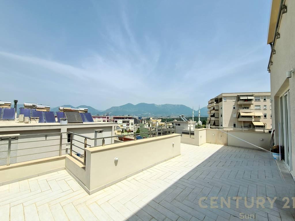 JEPET ME QIRA APARTAMENT 4+1 PRANE KOPSHTIT BOTANIK