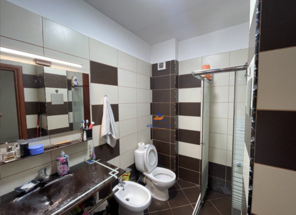 JEPET ME QERA APARTAMENT 1+1+BALLKON "LIQENI I THATE" 550 EURO.