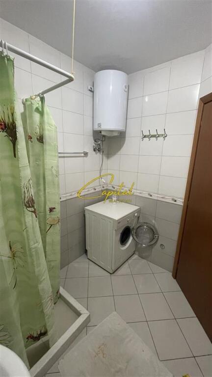 APARTAMENT ME QERA 2+1 +2 SHKOLLA E BASHKUAR 45.000 LEKE