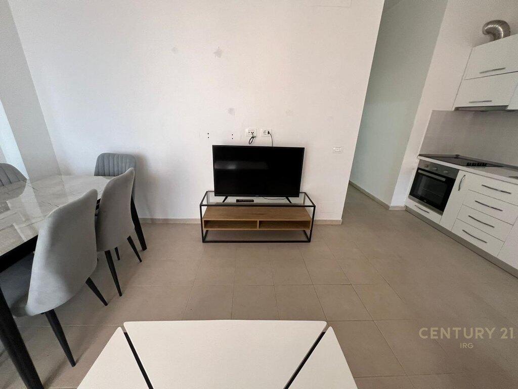 Appartamento 2+1 in affitto al Kompleksi Mangalem 500 euro