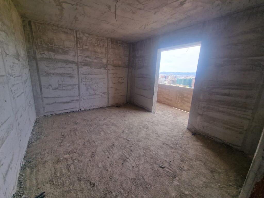 Shitet apartament 1+1 ne Kompleksin ne ndertim "Shehu Residence" ne Paskuqan