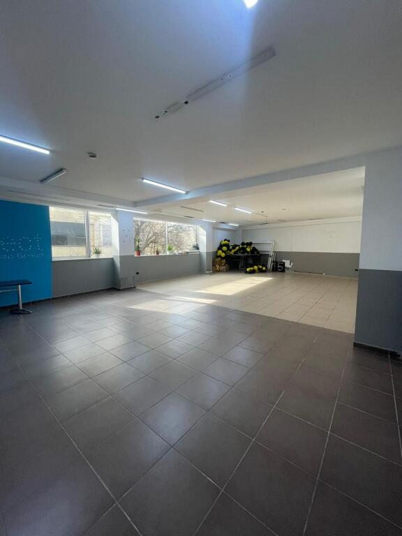 Locale open space in affitto 📍 Posizione: Ex Profarma💶 Prezzo: 10.000€ netto