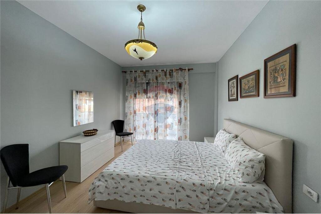 Apartment 2+1 for rent at Fusha e Aviacionit!
