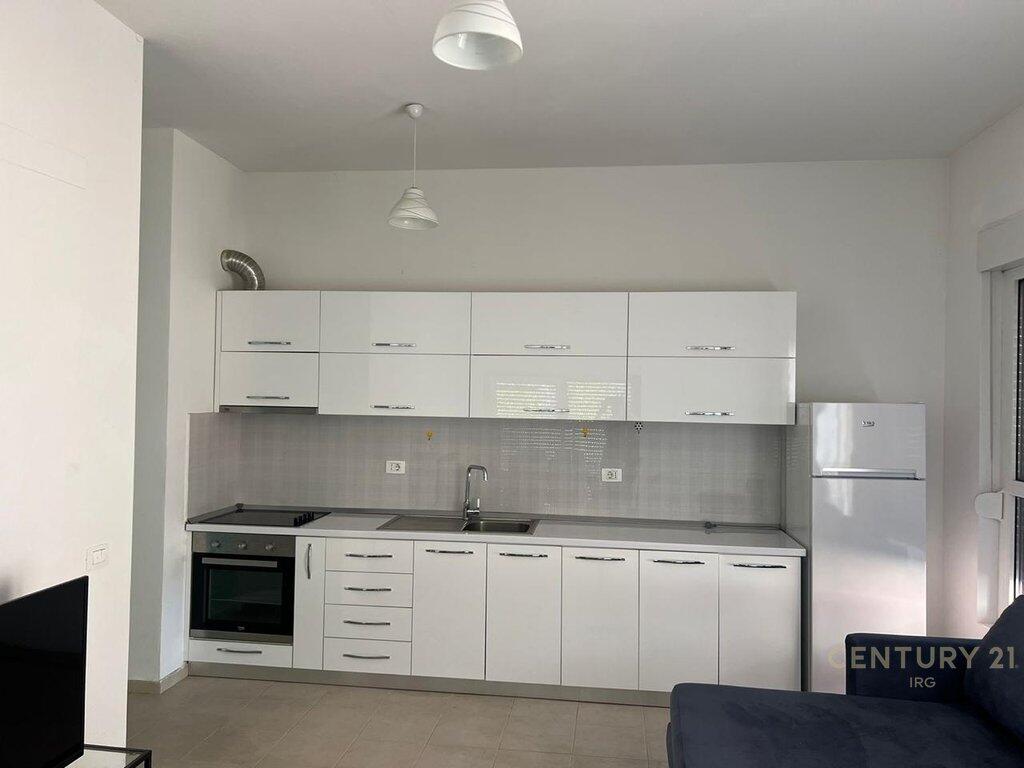 Appartamento 2+1 in affitto al Kompleksi Mangalem 500 euro