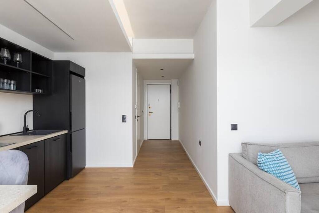 Apartament me qera 1+1 tek Stacioni i Trenit (ID B2101247) Tirane