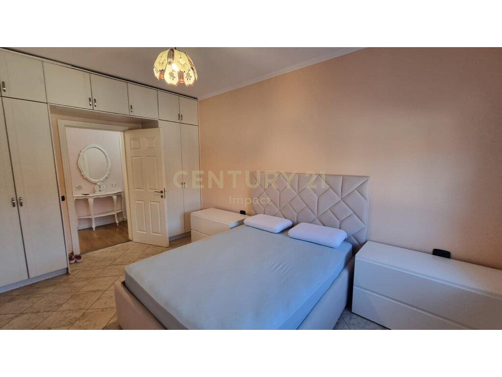 LEDA (Impact121457) Apartament 2+1 Me Qira në Rrugën Mihal Grameno, Tiranë - 700€!