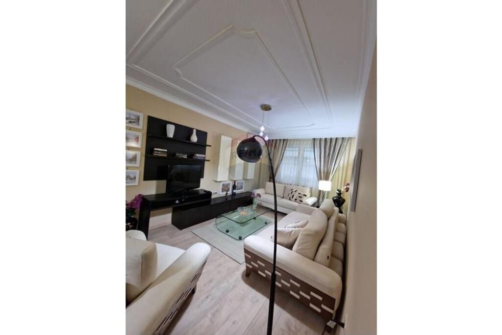 Apartment 1+1 for rent on Perlat Rexhepi Street