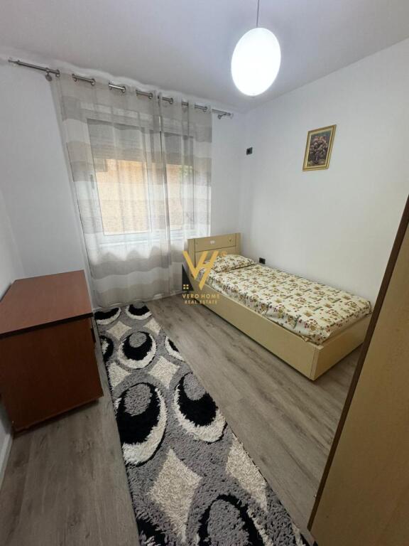 VENDESI APPARTAMENTO 2+1 A KOMUNA E PARISIT 140.000 EURO