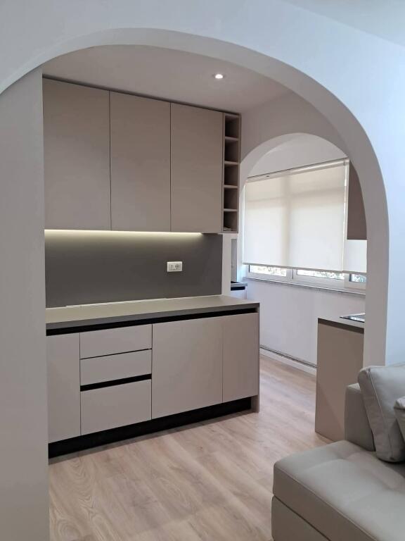 🏡 Appartamento 2+1 in affitto – Via Ali Demi, Tirana