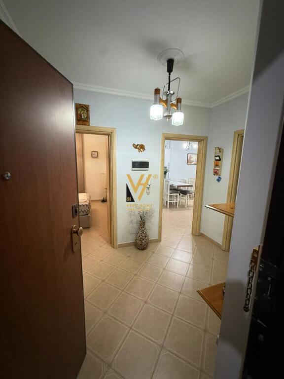 JEPET APARTAMENT 2+1+ BLK ME QERA TE VILA L, ASTIR 550 EURO