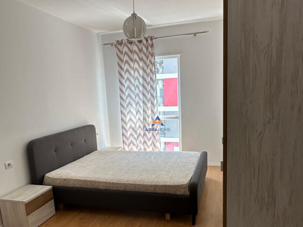 JEPET ME QERA APARTAMENT 2+1+BALLKON "UNIVERS CITY, QTU" 450 EURO.