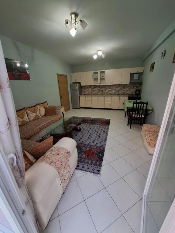 Astir,jepet me qira apartment 2+1!500 Euro