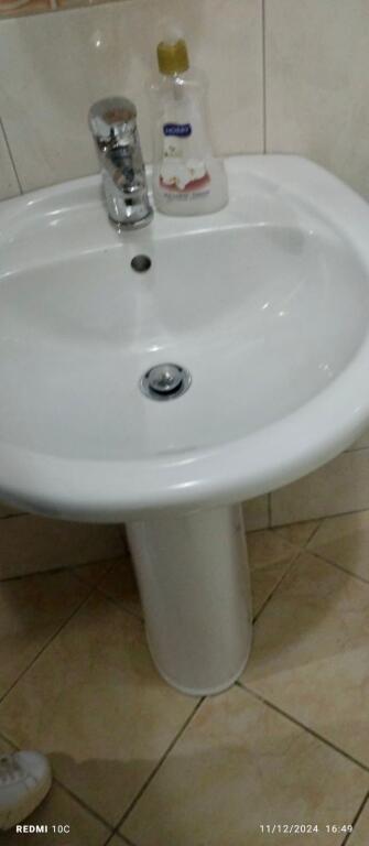 Jepet me qira apartament 1+1 300 euro