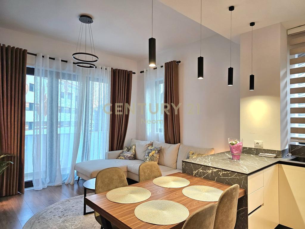 Apartament 2+1+1 me Qira Te Zgjatimi te Kodra e Diellit!