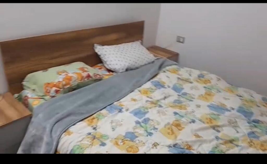 APARTAMENT 1+1. 32000 LEKE.UNIVERSITETI I MJEKSISE